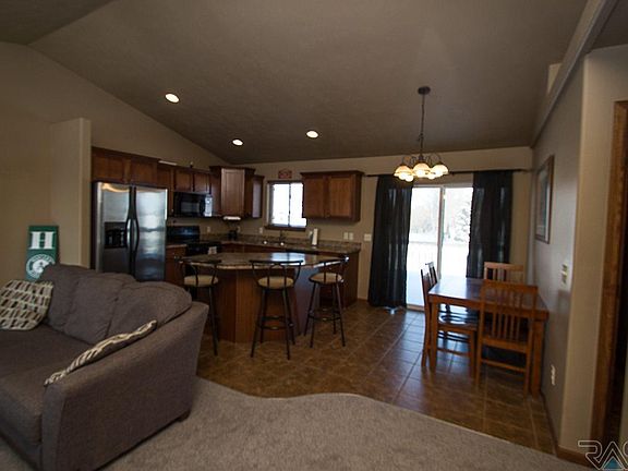 2nd image of 704 Saint Gregory St