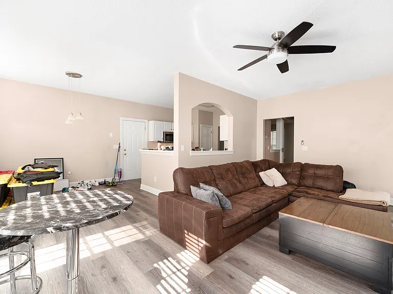 13604 Glenwyck Ln — Photo 9