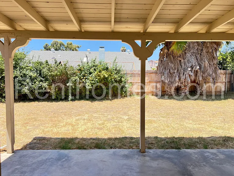 1426 Kingston Dr — Photo 17