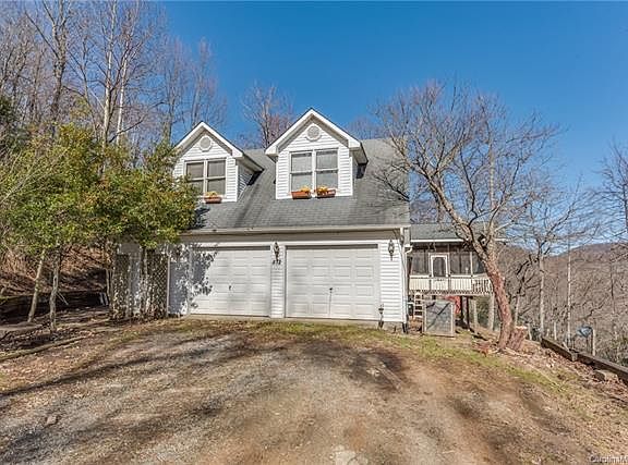 2nd image of 572 Fair Hollow Ln