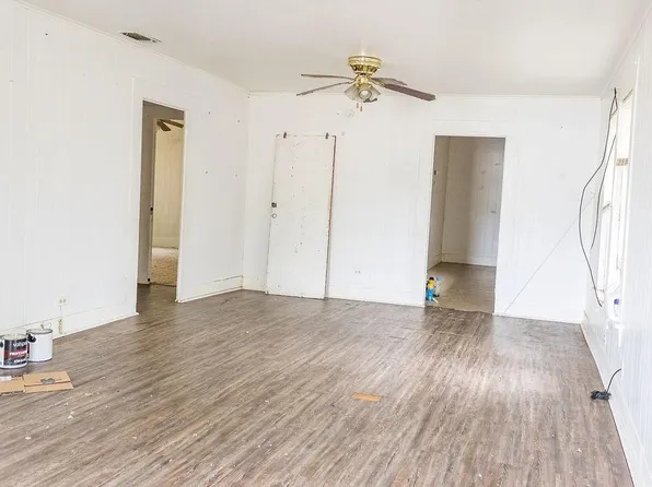 423 Elm St, Ranger, TX 76470