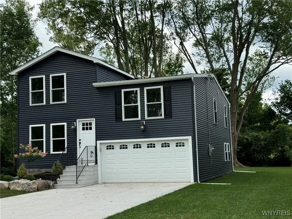 3664 Demler Dr, North Tonawanda, NY 14120