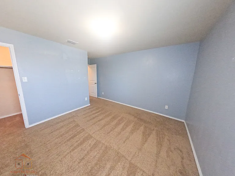 6915 Quantum Loop — Photo 13