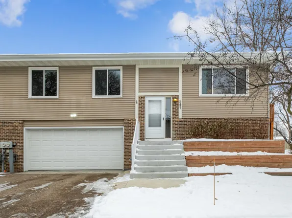 547 Ravoux Rd, Chaska, MN 55318