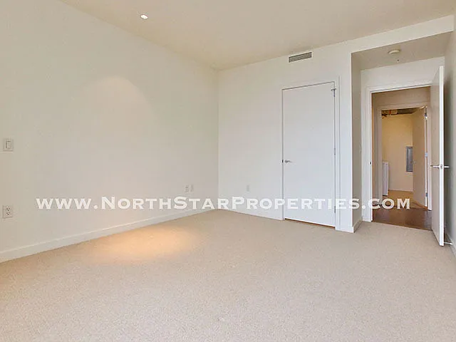 3570 SW River Pkwy #1807 — Photo 11