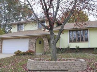 2535 S 148th Avenue Cir, Omaha, NE 68144