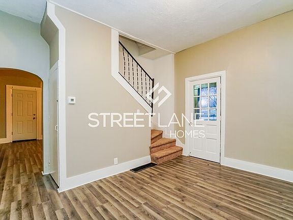 5th image of 276 E William St