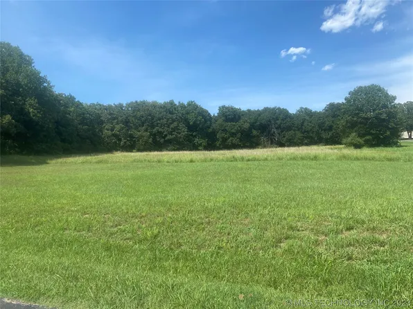 2318 W Crosswinds Cir, Cleveland, OK 74020