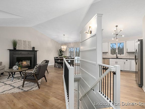 2nd image of 6683 Fairoaks Dr SE