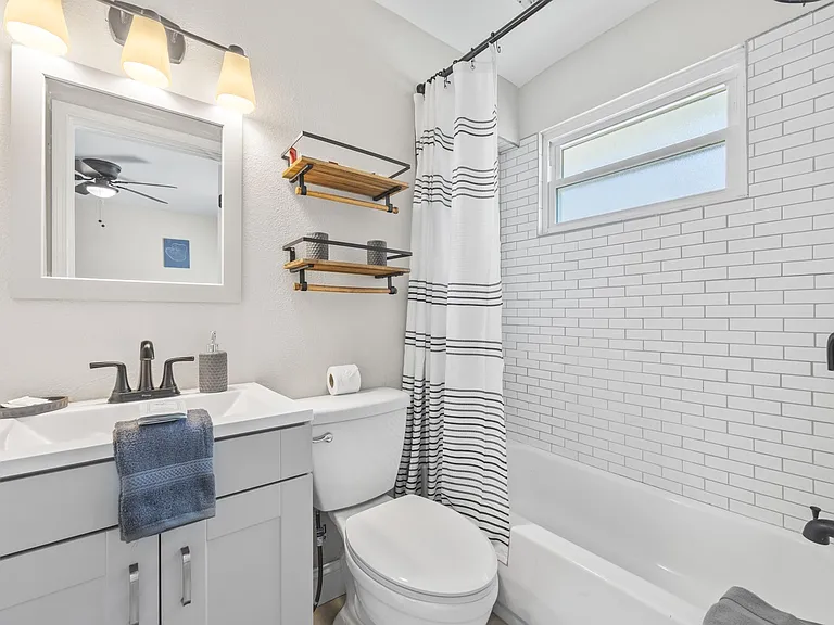 76 Haygood Ave SE — Photo 4