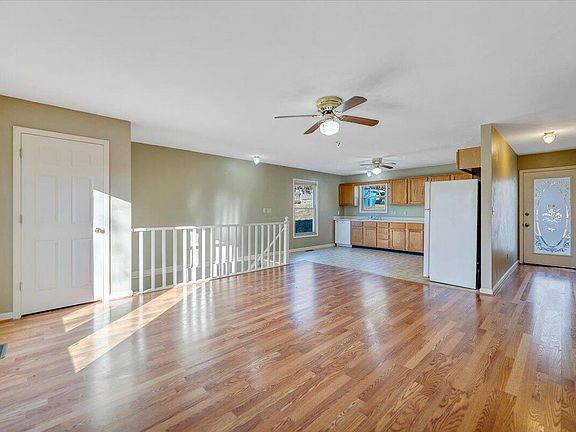 5th image of 4902 Old Mountain Rd NE