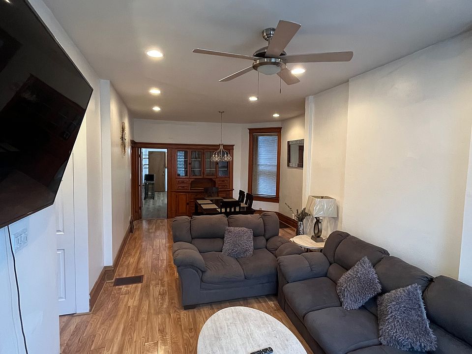 1st image of 2918 W Fillmore St #1