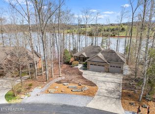 112 Hiwonihi Trl, Vonore, TN 37885