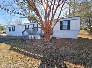 125 Seashore Dr, Swansboro, NC 28584