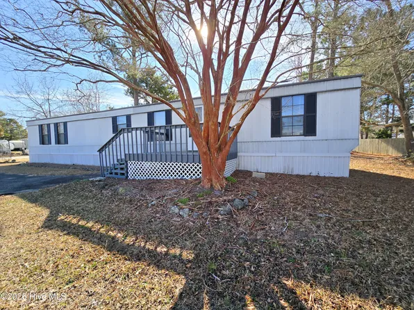 125 Seashore Drive, Swansboro, NC 28584