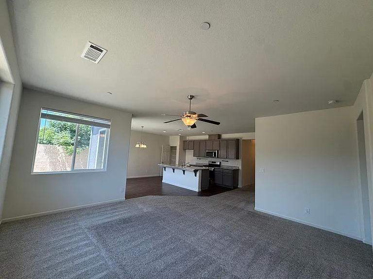 13333 Peach St — Photo 3