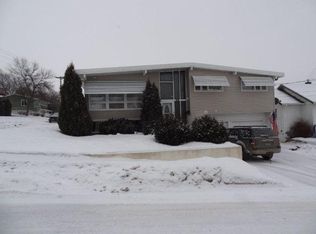 1010 5th St NE, Minot, ND 58703