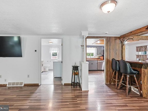 5th image of 3534 Mountain Rd