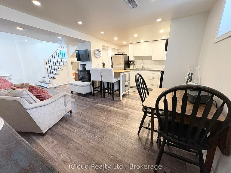 105 E 4th St — Photo 12