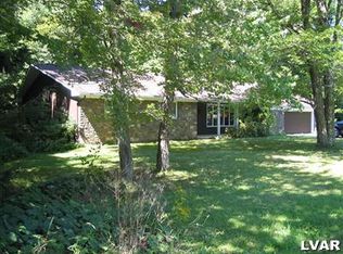 30 Hemlock Trl, Pocono Pines, PA 18350