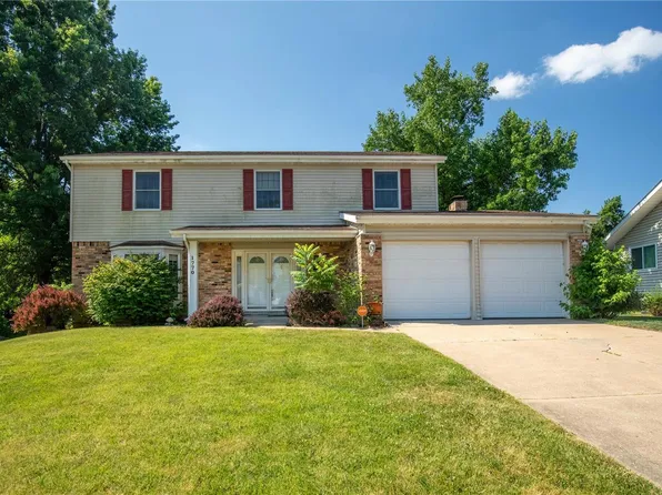 1770 Vista Ridge Ln, Saint Louis, MO 63138