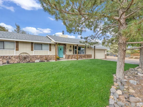 4 Martin St, Mound House, NV 89706