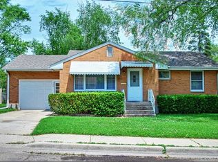 177 S Union St, Elgin, IL 60123