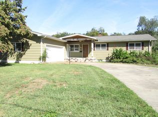 2140 S Oak Grove Ave, Springfield, MO 65804