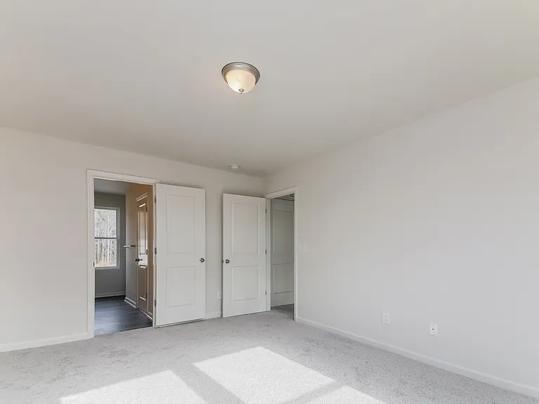 307 Kyles Dr — Photo 9