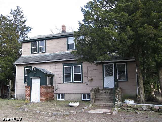 2nd image of 2203 River Rd