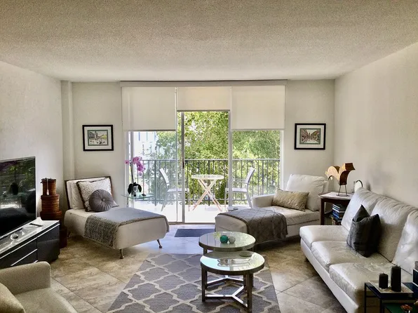 1001 91st St APT 403, Bay Harbor Islands, FL 33154