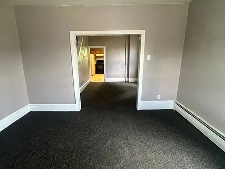 206 N 2nd St — Photo 12