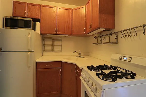 Rented by Douglas Elliman | media 11