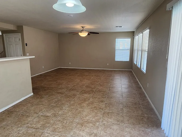1058 W Sea Star Dr — Photo 3