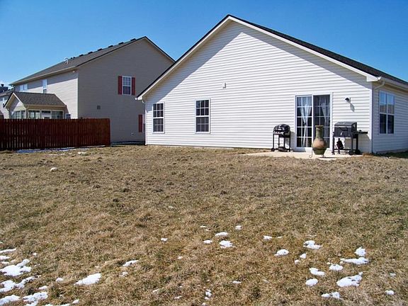4th image of 2323 Bluewood Way