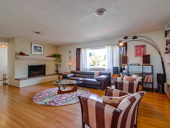 5th image of 6179 Arno Dr