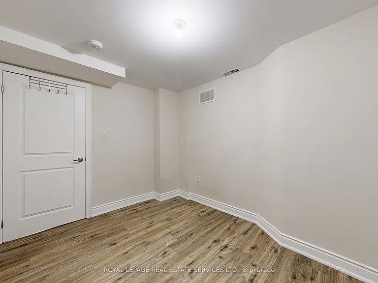 3359 Post Rd #BASEMENT — Photo 20