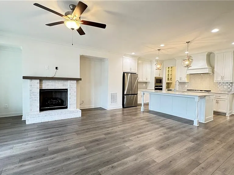 227 Nash St — Photo 17