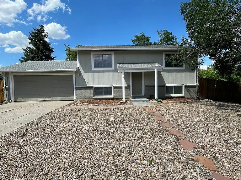 9131 W 90th Pl — Photo 1