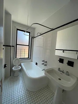 Rented by JMG Properties | media 30