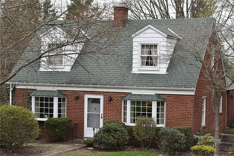 2nd image of 450 Almar Dr