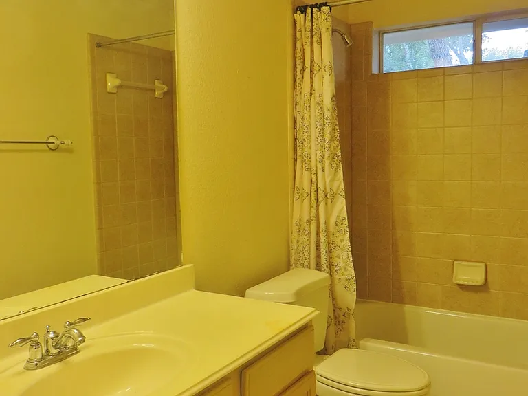 117 Pecos Ct — Photo 19