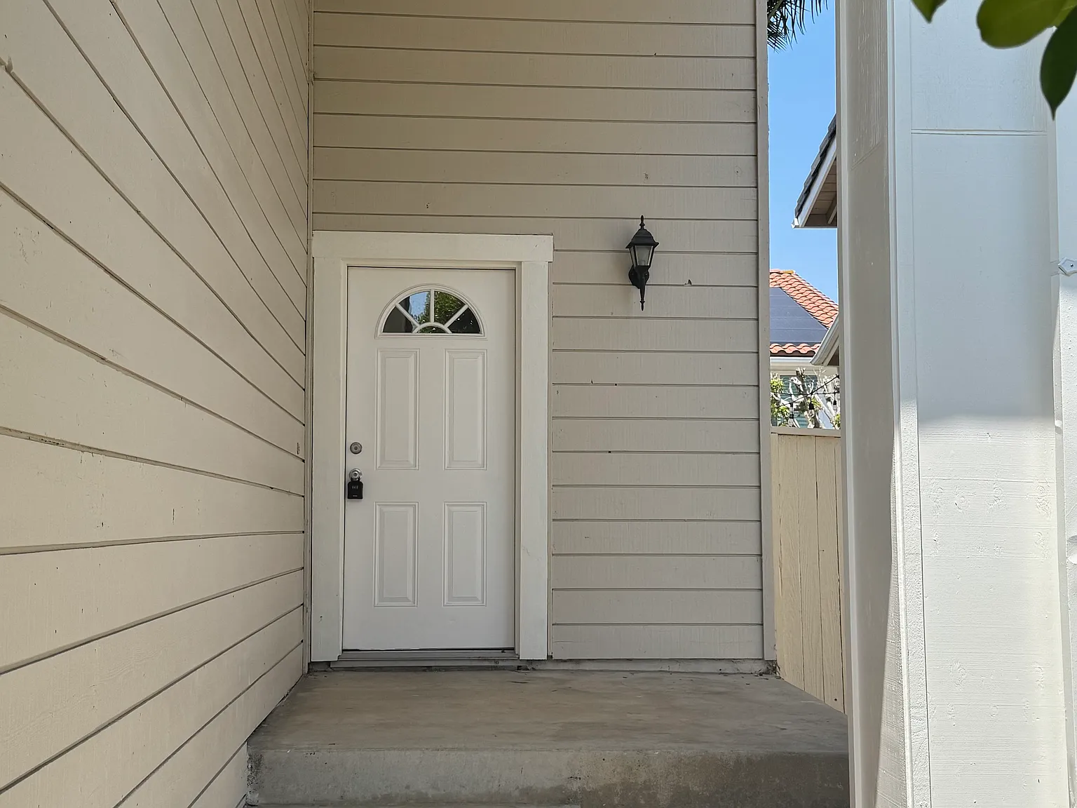 3 bed, 2.5 bath, 2010 sqft, $4,795 — Photo 2