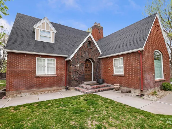 102 Fillmore St, Twin Falls, ID 83301