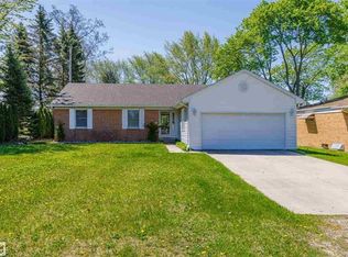 4029 Blue River Dr, Saint Clair, MI 48079