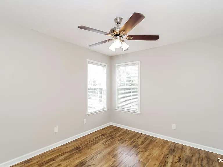 107 Fate Ct — Photo 8