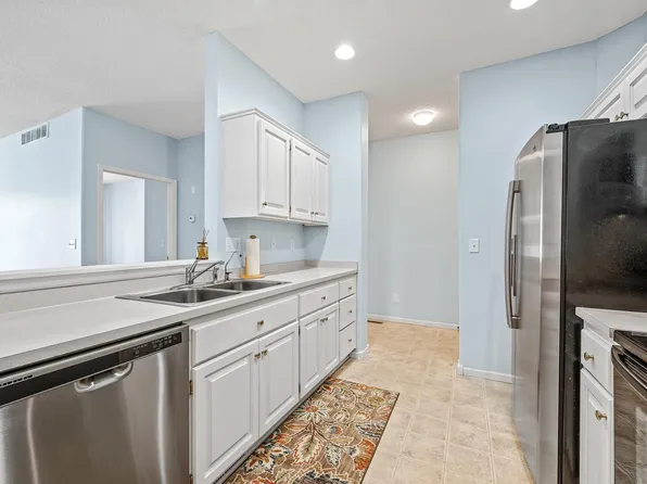 310 Fern St APT 6, Big Lake, MN 55309