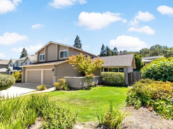 6561 Skyfarm Dr, San Jose, CA 95120