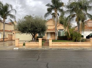 717 Periwinkle Ln, Perris, CA 92571