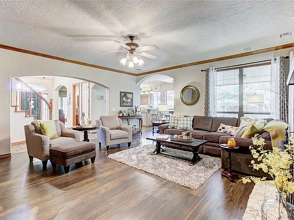 5th image of 13712 Calistoga Dr